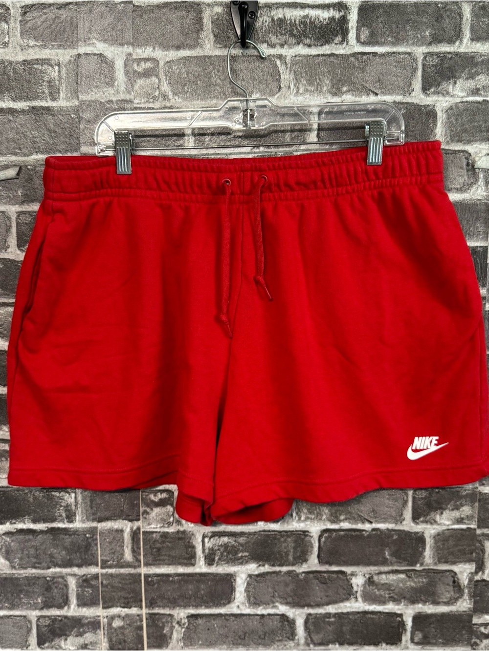 Nike club fleece shorts sweat pockets red drawstring waistband